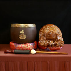 Bộ Chuông Mõ Đài Loan, Chuông Chữ Phật Khắc Tâm Kinh Kích Thước 40cm, Mõ Rồng Gỗ Bưởi Vàng, Kích Thước 45cm
